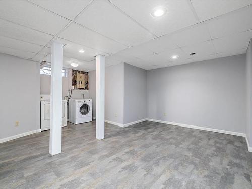 5 Warwick Road, Edmonton, AB - Indoor Photo Showing Laundry Room