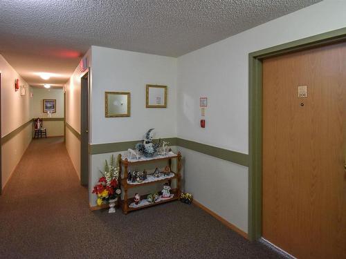 206 112 Church Road, Spruce Grove, AB - Indoor Photo Showing Other Room