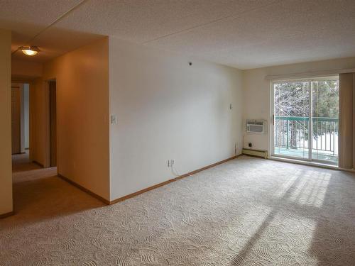 206 112 Church Road, Spruce Grove, AB - Indoor Photo Showing Other Room