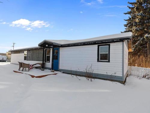 4923 49 Avenue, Barrhead, AB - Outdoor With Exterior