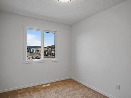 2 1243 Keswick Drive, Edmonton, AB - Indoor Photo Showing Other Room