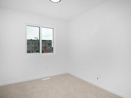 14 525 Secord Boulevard, Edmonton, AB - Indoor Photo Showing Other Room