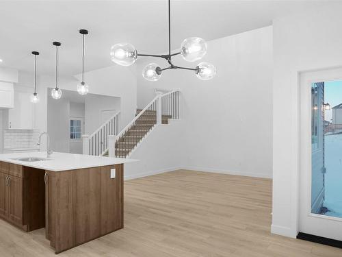 4934 Kinney Road, Edmonton, AB - Indoor Photo Showing Kitchen