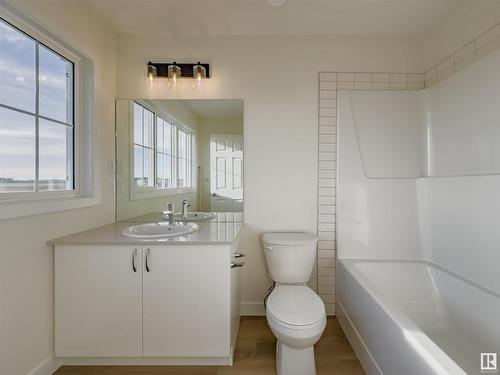 1557 Sandstone Boulevard, Sherwood Park, AB - Indoor Photo Showing Bathroom