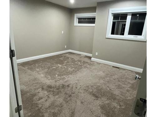 2518 22 Avenue, Edmonton, AB - Indoor Photo Showing Other Room