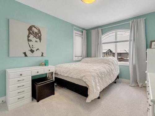 30 Santa Fe Court, Fort Saskatchewan, AB - Indoor Photo Showing Bedroom