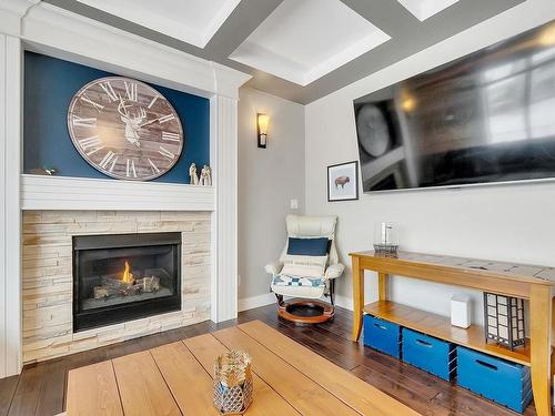 30 Santa Fe Court, Fort Saskatchewan, AB - Indoor Photo Showing Living Room With Fireplace