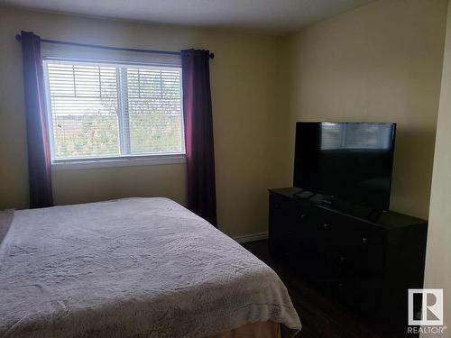 39 230 Edward Drive Drive Sw, Edmonton, AB - Indoor Photo Showing Bedroom