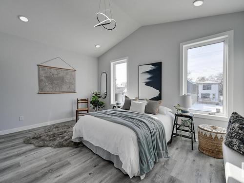 11422 122 Street, Edmonton, AB - Indoor Photo Showing Bedroom