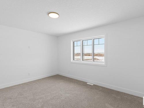 129 Hilton Cove, Spruce Grove, AB - Indoor Photo Showing Other Room