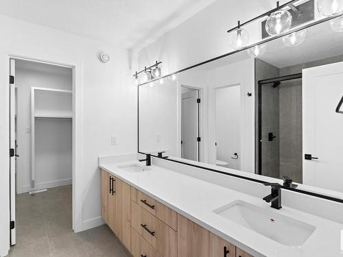 129 Hilton Cove, Spruce Grove, AB - Indoor Photo Showing Bathroom