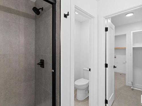 129 Hilton Cove, Spruce Grove, AB - Indoor Photo Showing Bathroom