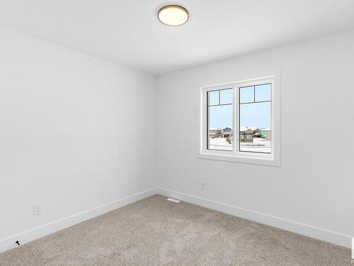 129 Hilton Cove, Spruce Grove, AB - Indoor Photo Showing Other Room