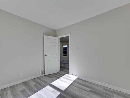 11712 84 Street, Edmonton, AB - Indoor Photo Showing Other Room