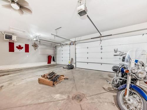 8402 94 Street, Morinville, AB - Indoor Photo Showing Garage