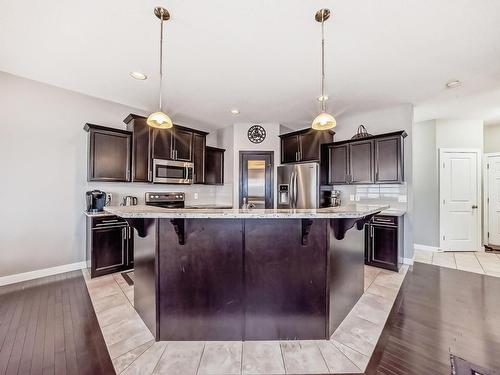 8402 94 Street, Morinville, AB - Indoor Photo Showing Kitchen With Upgraded Kitchen