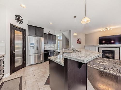 8402 94 Street, Morinville, AB - Indoor Photo Showing Kitchen With Upgraded Kitchen