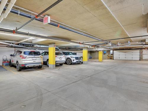 204 5106 49 Avenue, Leduc, AB - Indoor Photo Showing Garage