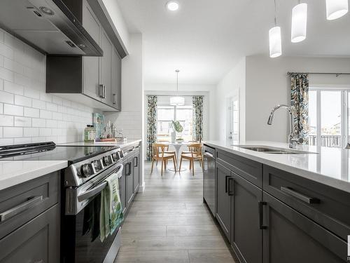 327 29 Street, Edmonton, AB - Indoor Photo Showing Kitchen With Double Sink With Upgraded Kitchen