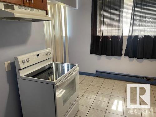 17 9740 62 Street, Edmonton, AB - Indoor Photo Showing Laundry Room