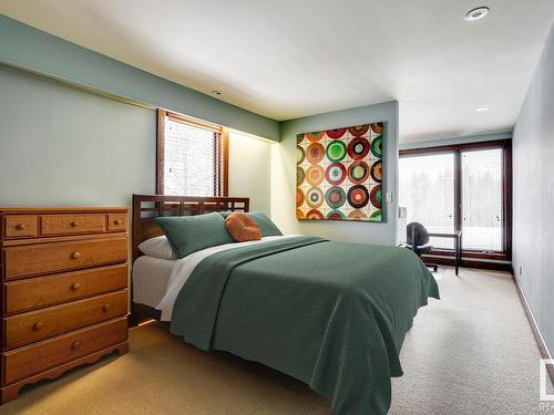 87 Westbrook Drive, Edmonton, AB - Indoor Photo Showing Bedroom