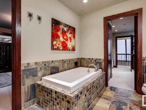 87 Westbrook Drive, Edmonton, AB - Indoor Photo Showing Bathroom