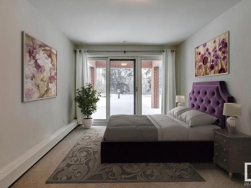 87 Westbrook Drive, Edmonton, AB - Indoor Photo Showing Living Room