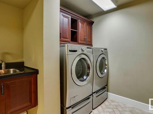 87 Westbrook Drive, Edmonton, AB - Indoor Photo Showing Laundry Room