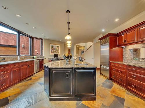 87 Westbrook Drive, Edmonton, AB - Indoor Photo Showing Kitchen