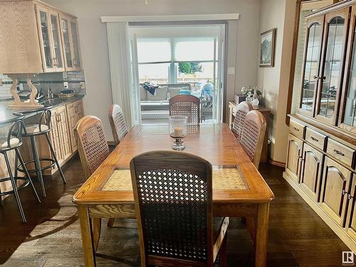 4126 46 Street, Vegreville, AB - Indoor Photo Showing Dining Room