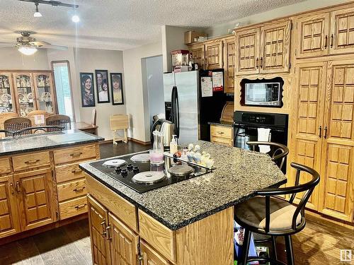 4126 46 Street, Vegreville, AB - Indoor Photo Showing Kitchen