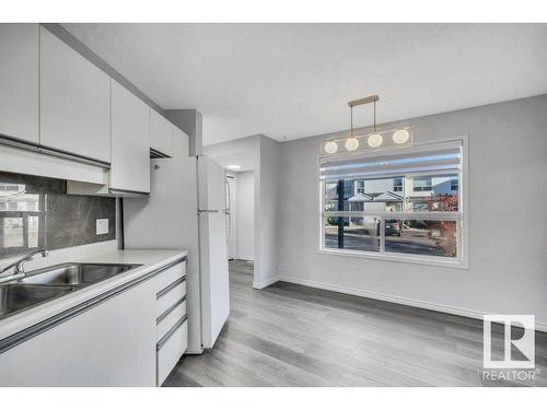 Edmonton, AB - Indoor Photo Showing Kitchen