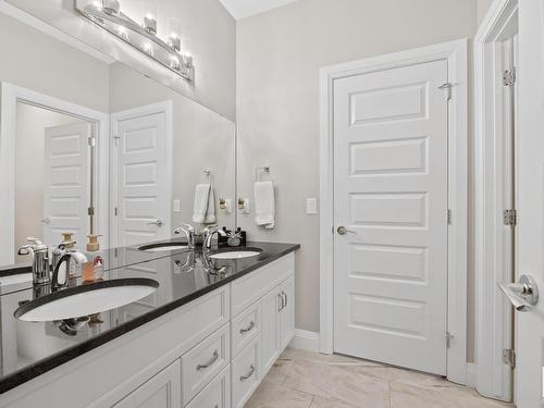 2231 Warry Loop, Edmonton, AB - Indoor Photo Showing Bathroom