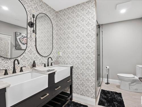 2231 Warry Loop, Edmonton, AB - Indoor Photo Showing Bathroom