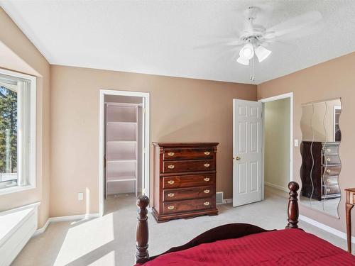 56220 Rge Rd 231, Rural Sturgeon County, AB - Indoor Photo Showing Bedroom