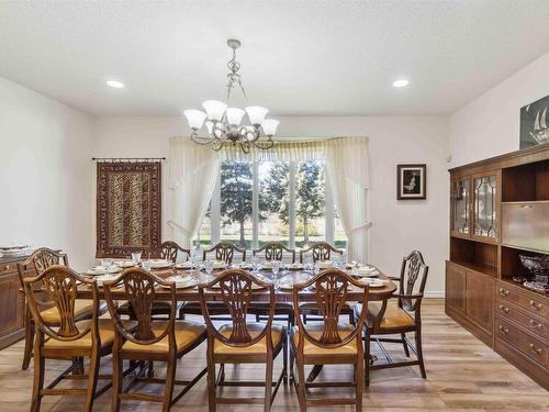 56220 Rge Rd 231, Rural Sturgeon County, AB - Indoor Photo Showing Dining Room