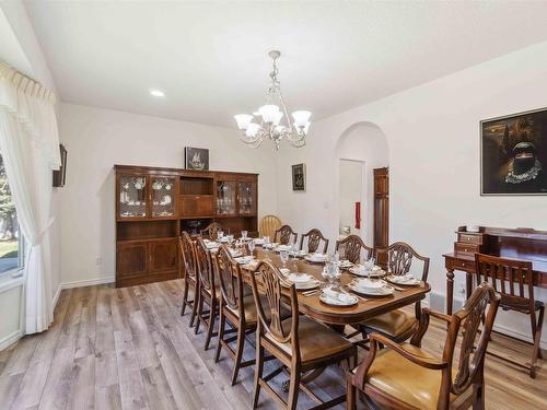 56220 Rge Rd 231, Rural Sturgeon County, AB - Indoor Photo Showing Dining Room