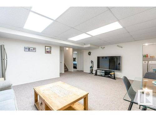 12928 137 Street, Edmonton, AB - Indoor