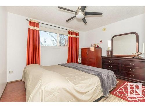 14530 30 Street Nw, Edmonton, AB - Indoor Photo Showing Bedroom