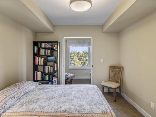 302 5025 Edgemont Boulevard Nw, Edmonton, AB - Indoor Photo Showing Bedroom