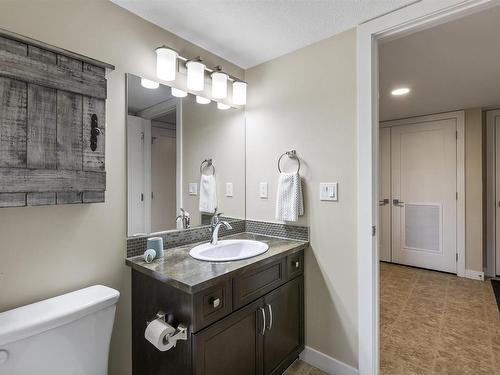 302 5025 Edgemont Boulevard Nw, Edmonton, AB - Indoor Photo Showing Bathroom