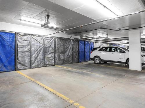 302 5025 Edgemont Boulevard Nw, Edmonton, AB - Indoor Photo Showing Garage