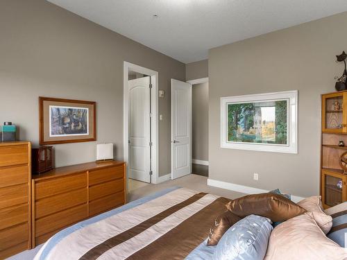 458 6079 Maynard Way, Edmonton, AB - Indoor Photo Showing Bedroom