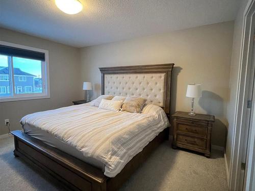 147 Stiles Bend, Leduc, AB - Indoor Photo Showing Bedroom