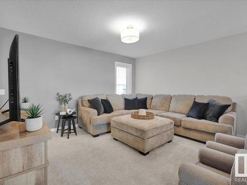 147 Stiles Bend, Leduc, AB - Indoor Photo Showing Living Room