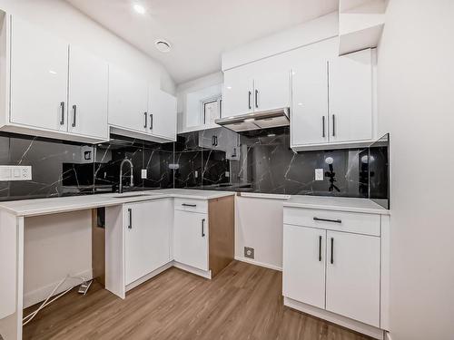 2-12122 43 Street, Edmonton, AB - Indoor Photo Showing Kitchen