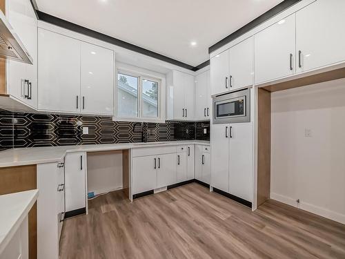 2-12122 43 Street, Edmonton, AB - Indoor Photo Showing Kitchen