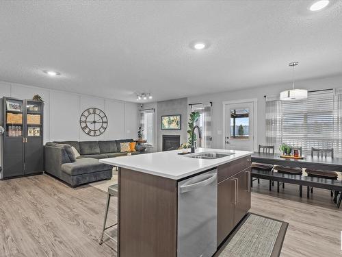 142 Radcliffe Wynd, Fort Saskatchewan, AB - Indoor Photo Showing Kitchen With Double Sink