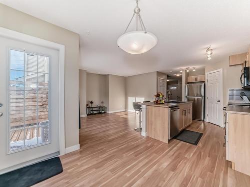 17333 8A Avenue Sw, Edmonton, AB - Indoor Photo Showing Kitchen