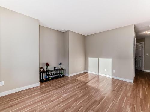 17333 8A Avenue Sw, Edmonton, AB - Indoor Photo Showing Other Room